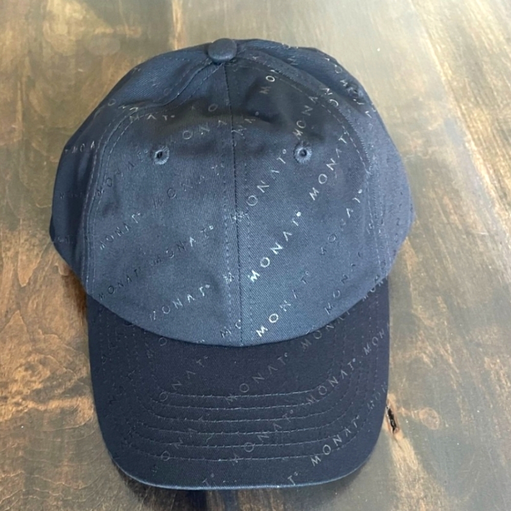 Monat Hat